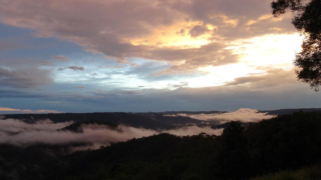 Maleny Luxury Cottages Ruang foto